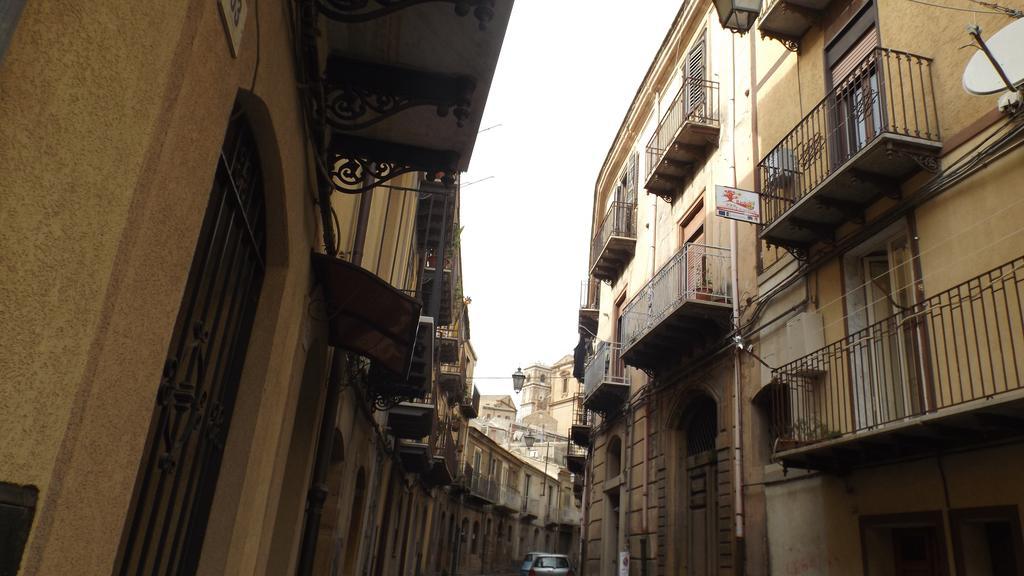 Bed And Breakfast Baobab Piazza Armerina Exterior photo